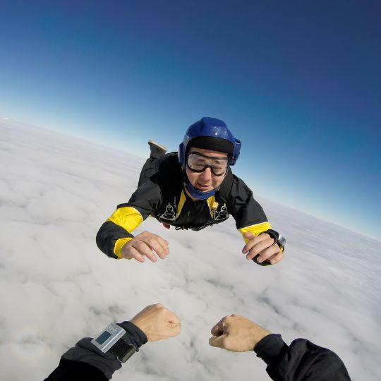 sky diving